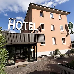 3* Отель La Pioppa
