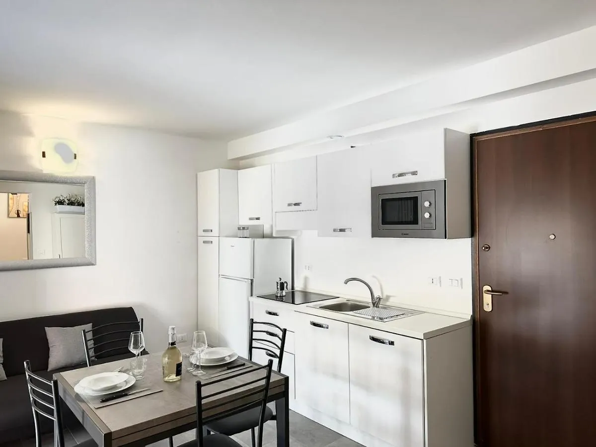 Sky Loft Airport - Modern Apt 1St Floor Apartment Bologna 0*,